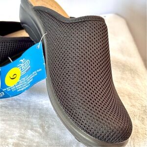 Fly Flot Italy Women's Black Mesh Mules Clogs Anti Shock Comfort Size 9 NWT